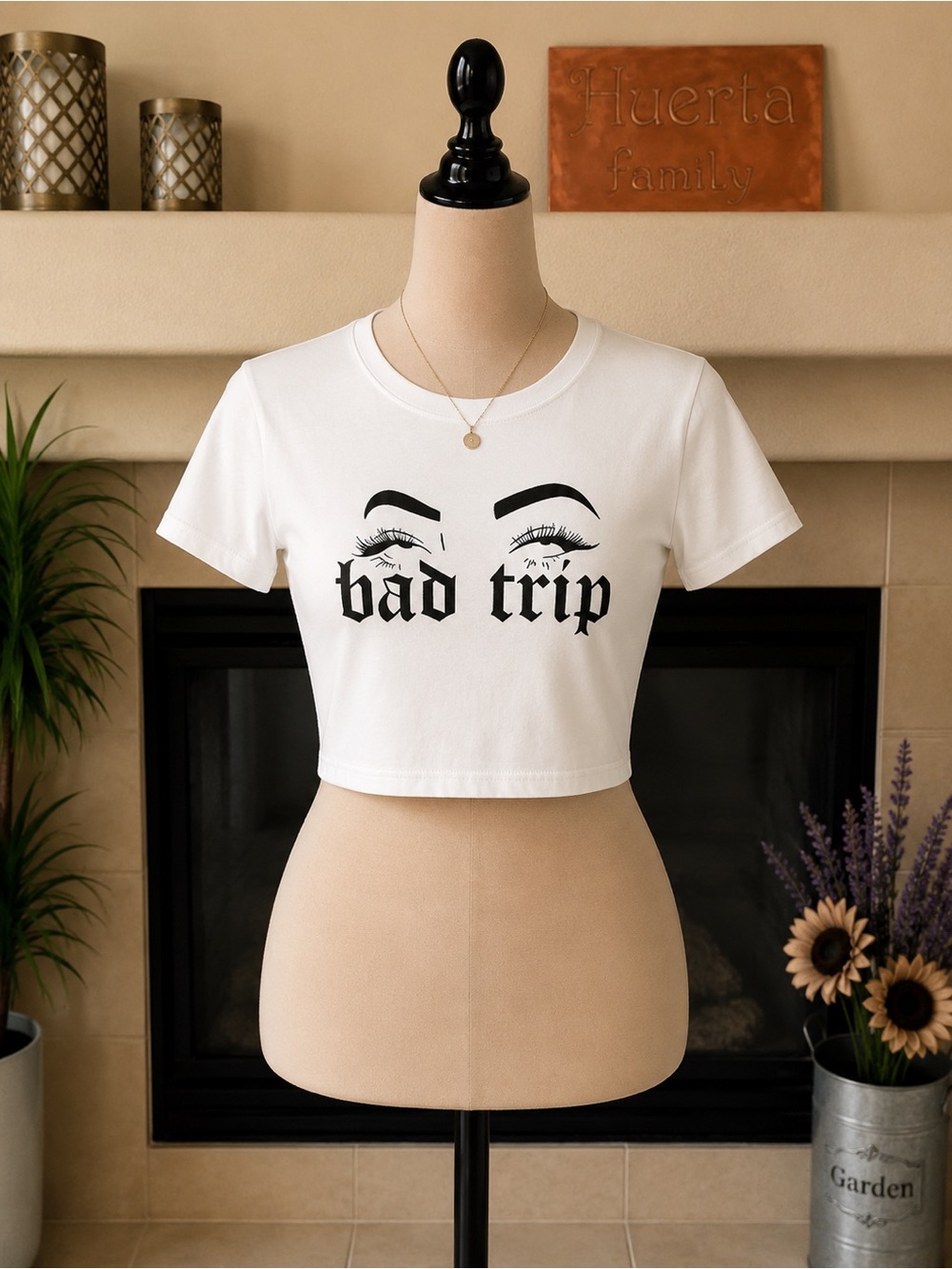 Women’s White Bad Trip Graphic Crop Top Size Small Goth Y2K Aesthetic Tee